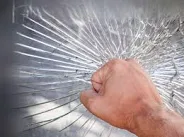 Rouleau et échantillon du film anti-effraction SecuriGlass Pro S600, très transparent